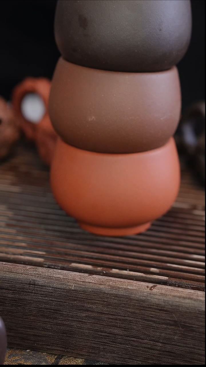 茶壶紫砂【发三个杯子】北红赤铁 变色龙 黑金砂 200cc【缸杯】