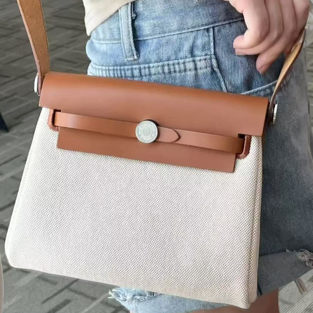 99新 Hermes/爱马仕 爱马仕miniherbag奶茶色W单肩包8741042