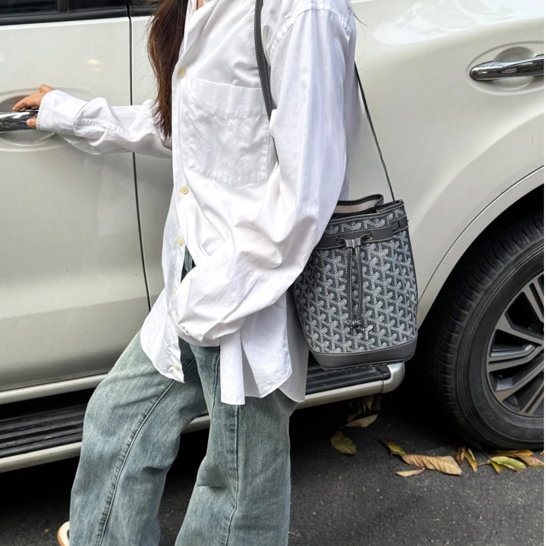 99新 Goyard goyard戈雅水桶斜挎包灰色/99新/严选