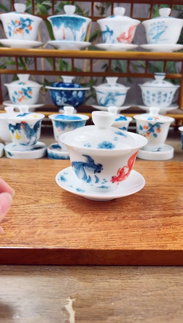 【闪购商品】微瑕红蓝锦鲤150ml三才盖碗