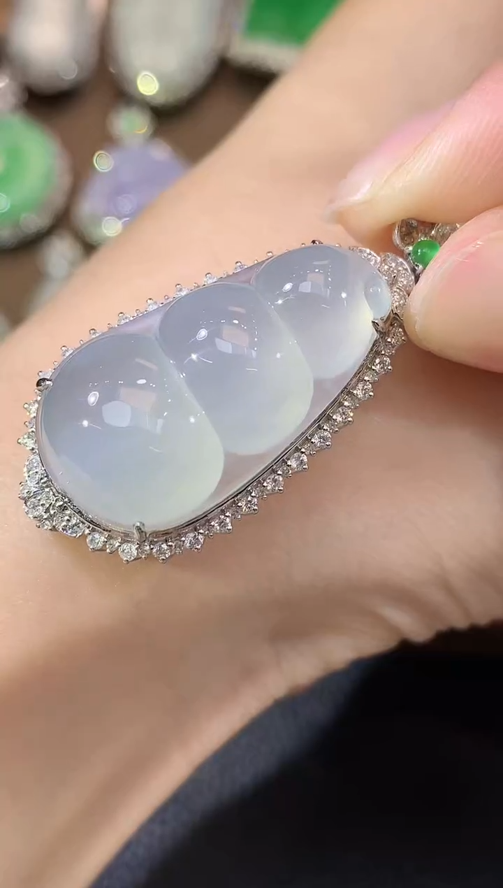吊坠(不含链)18K金镶嵌翡翠C26