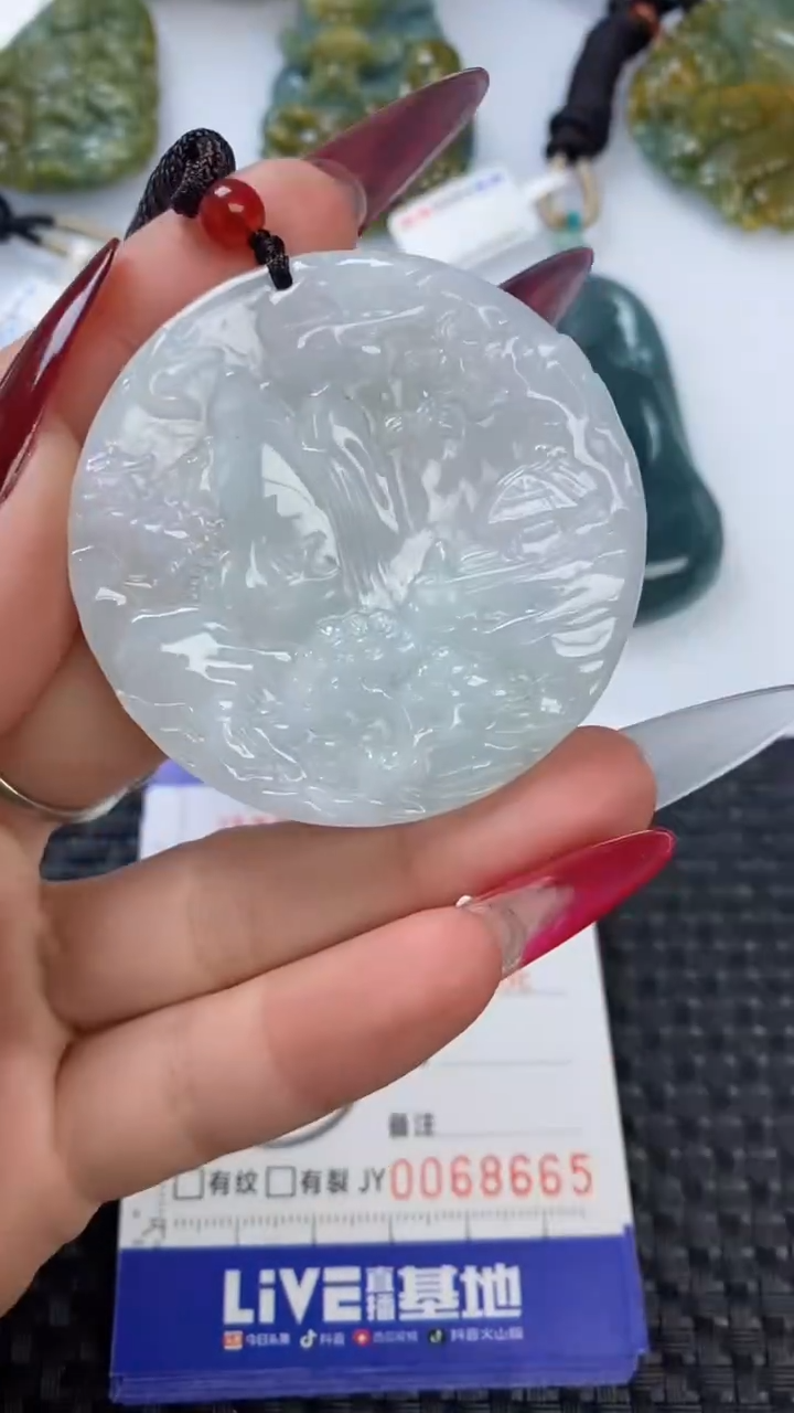 【闪购商品】翡翠颈饰未镶嵌1111111111111111