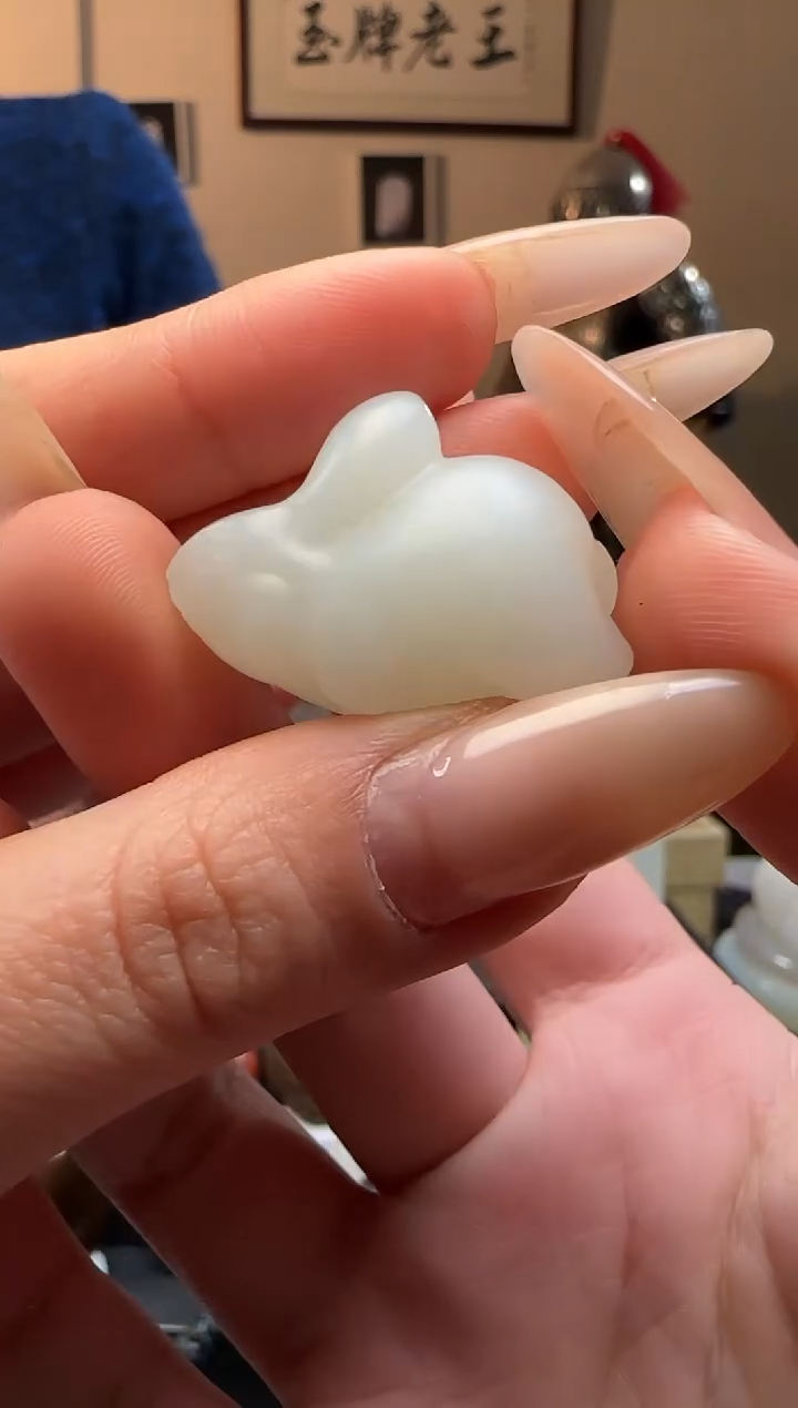 【闪购商品】和田玉兔子未镶嵌吊坠