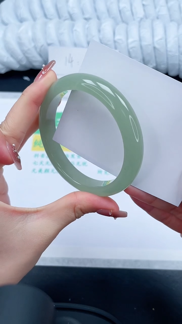 【闪购商品】石英质玉手镯未镶嵌23-62