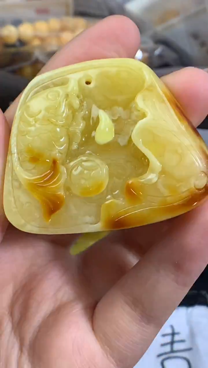 蜜蜡未镶嵌珠宝奇石1