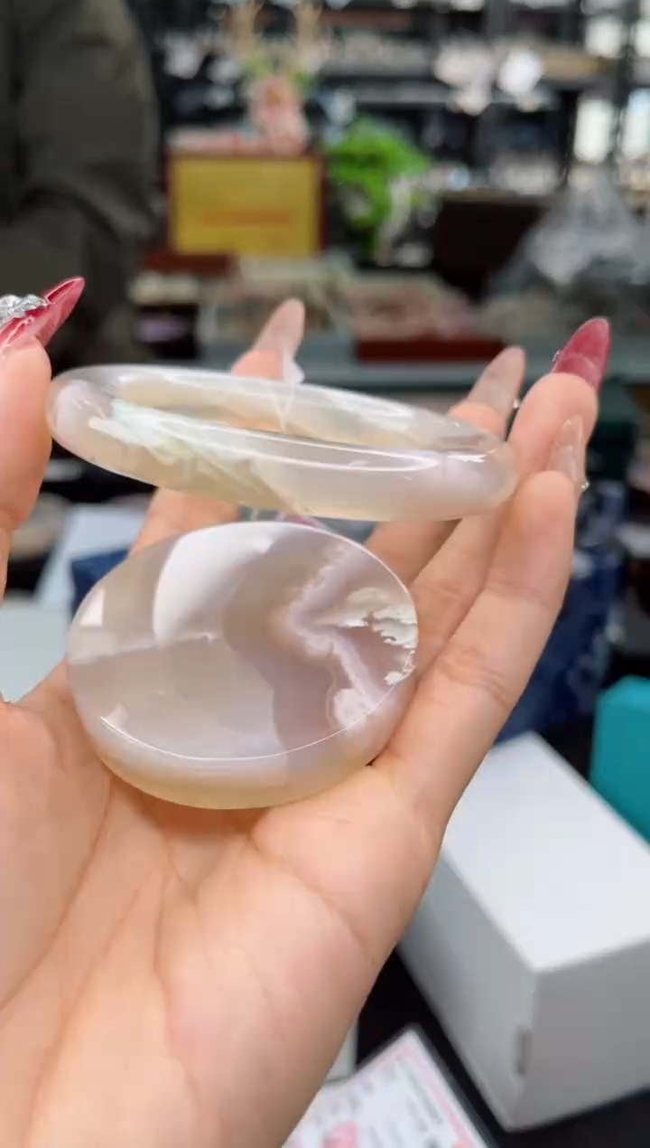 【闪购商品】石英质玉手镯未镶嵌57圈口（赠品镯心）1507722