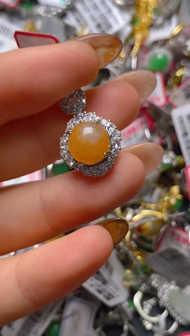 银S925镶嵌戒指翡翠百内无证书