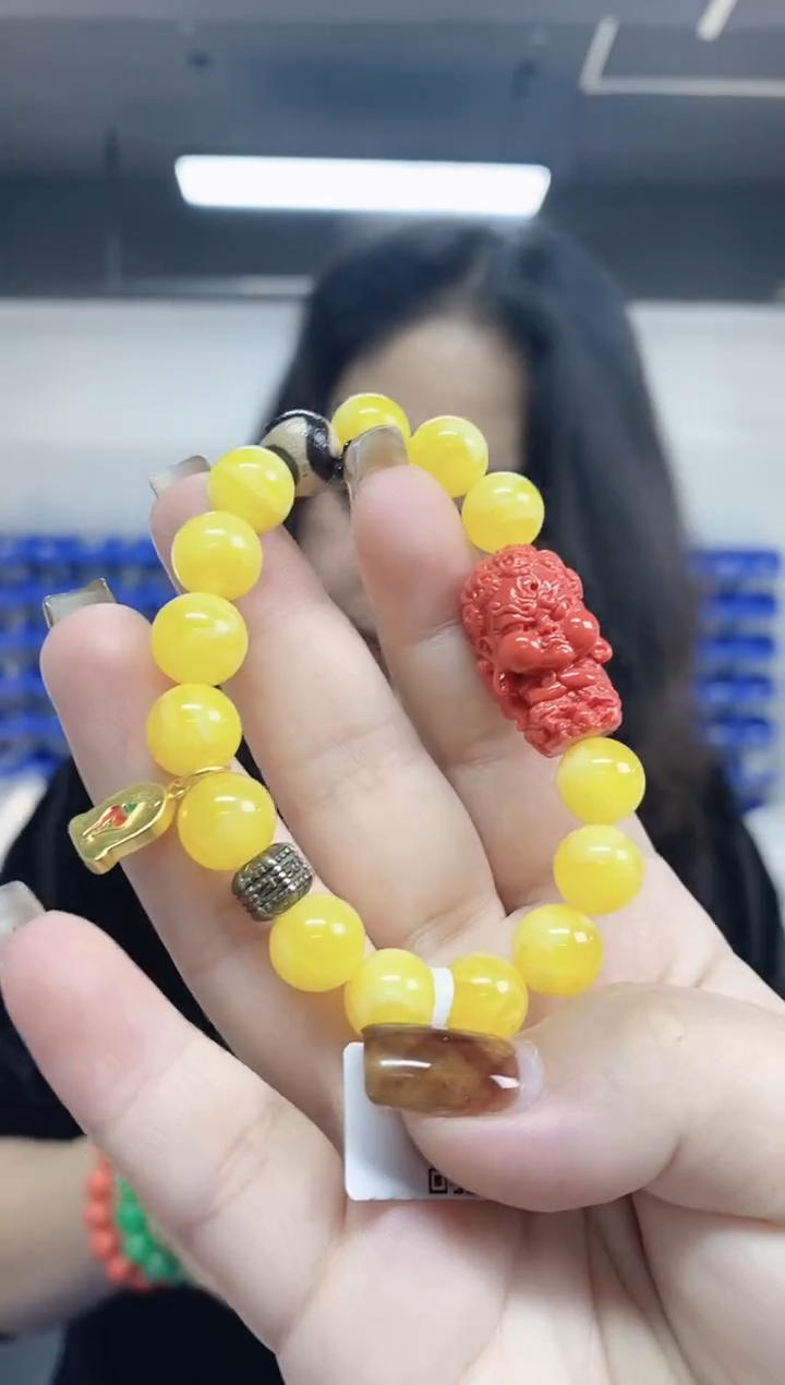 【闪购商品】蜜蜡裸石未镶嵌多样性发其一颜色微差