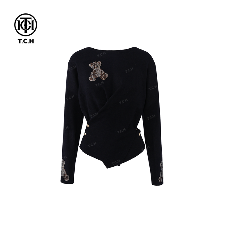TCH私服烫钻工艺小熊长袖针织衫T72C09E5094轻奢tch