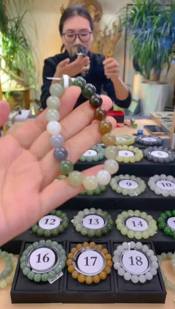 未镶嵌手链和田玉（糖玉）和田玉卡10mm