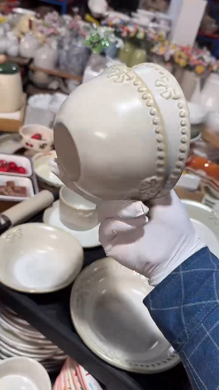 陶瓷2个米饭碗蝴蝶结 微瑕凑满20元包邮