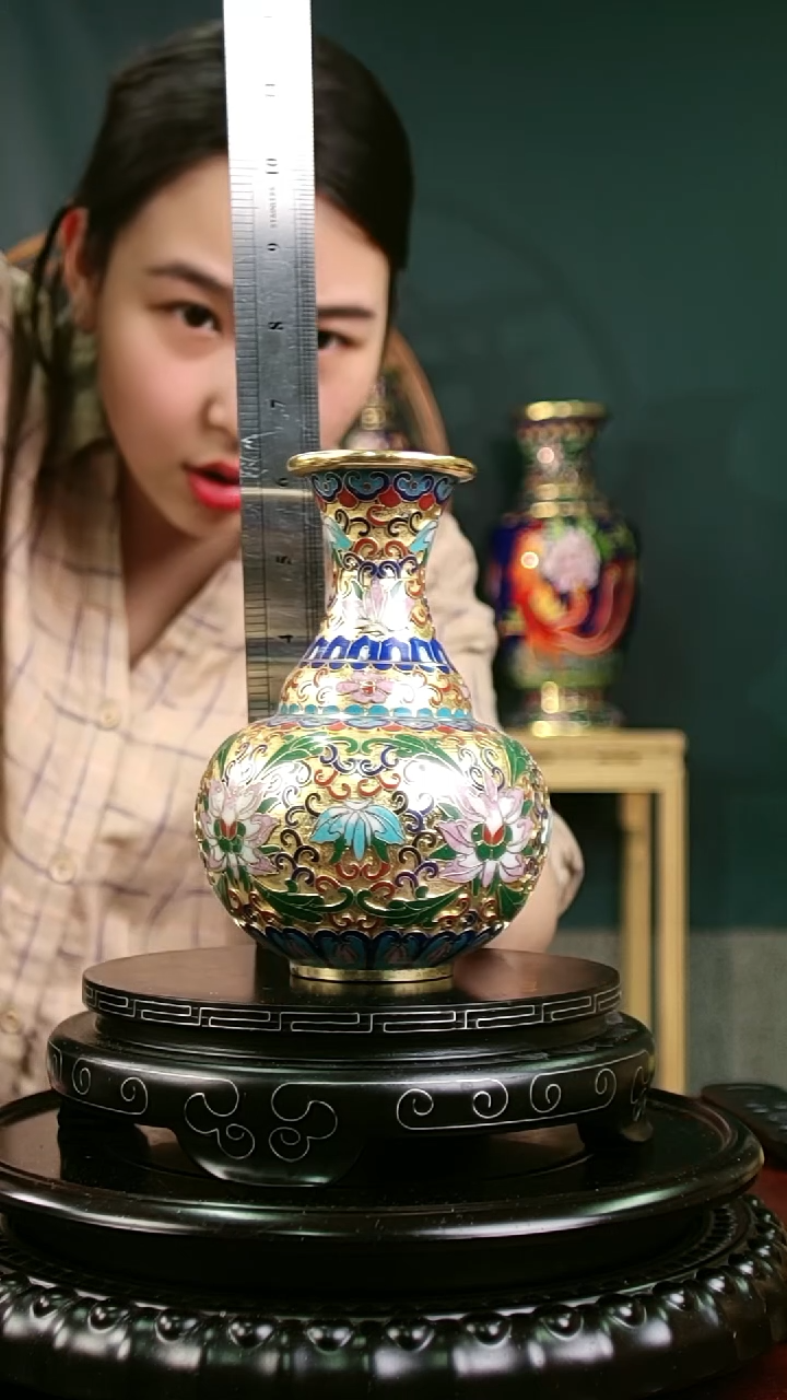 长**蔓非遗 景泰蓝金地赏瓶 带回流证书 16cm