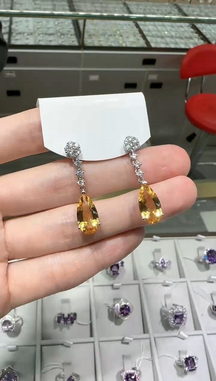 【闪购商品】黄晶耳饰银S925镶嵌8*14mm