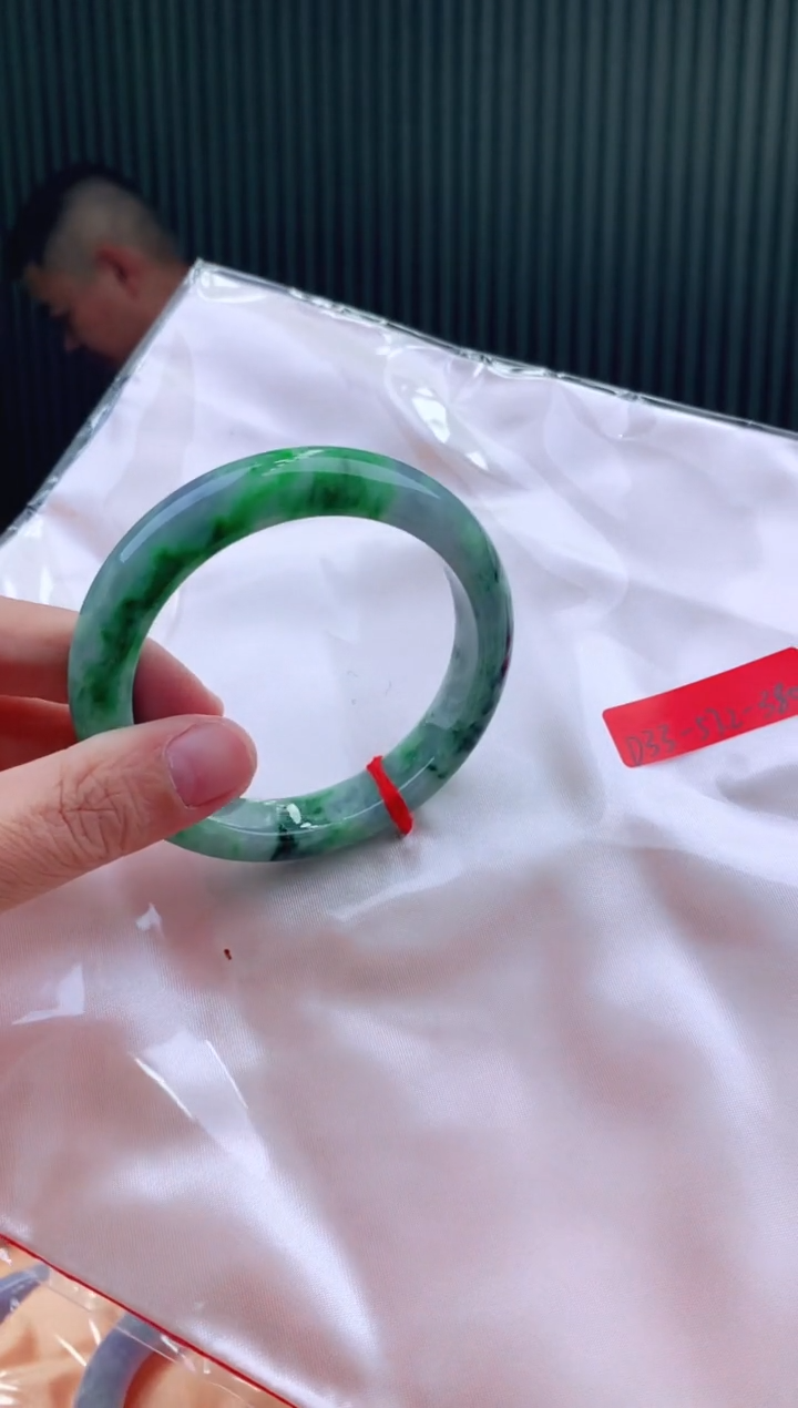 未镶嵌手镯翡翠57