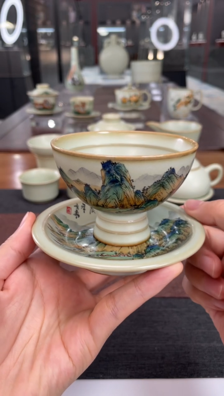 【闪购商品】余秀华彩绘云纹杯（千里江山）