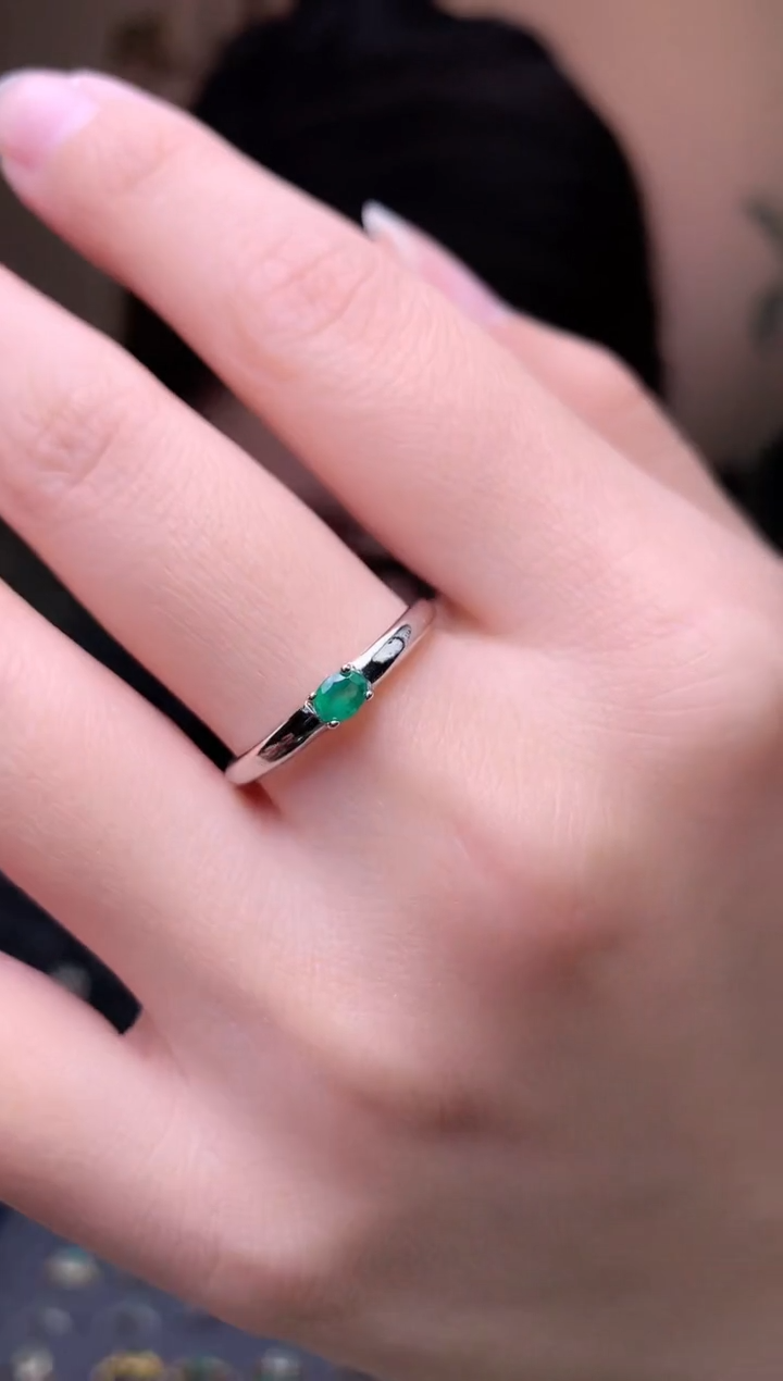 【闪购商品】祖母绿戒指银S925镶嵌戒指