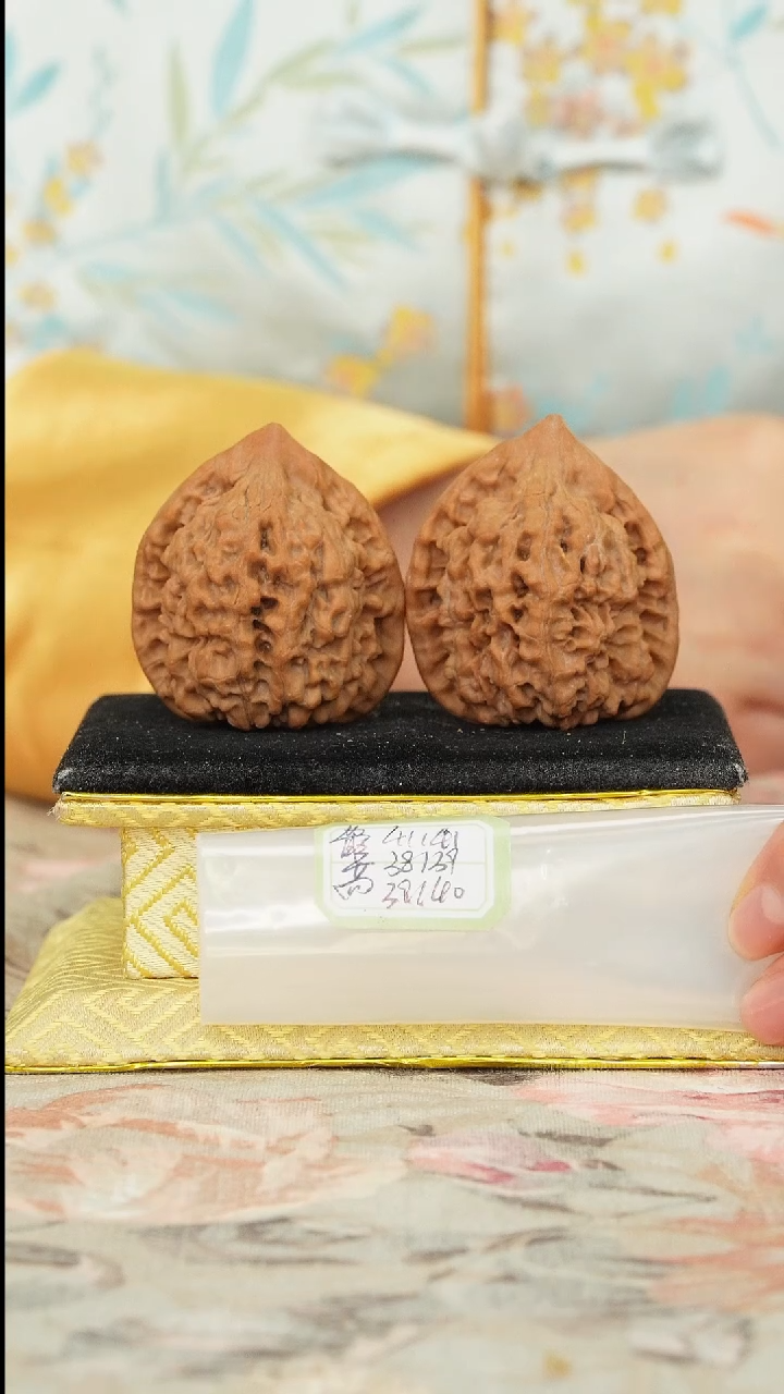 【闪购商品】文玩核桃把件官帽