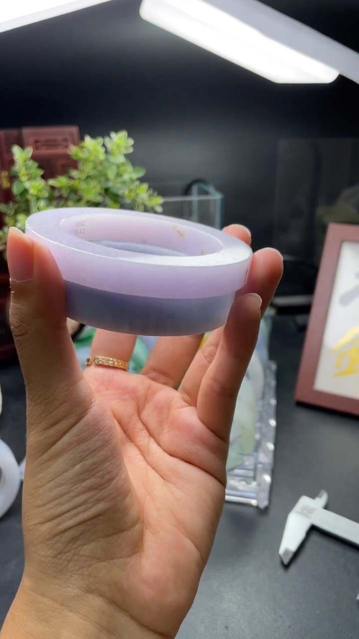 定制翡翠翡翠手镯未镶嵌毛胚定制