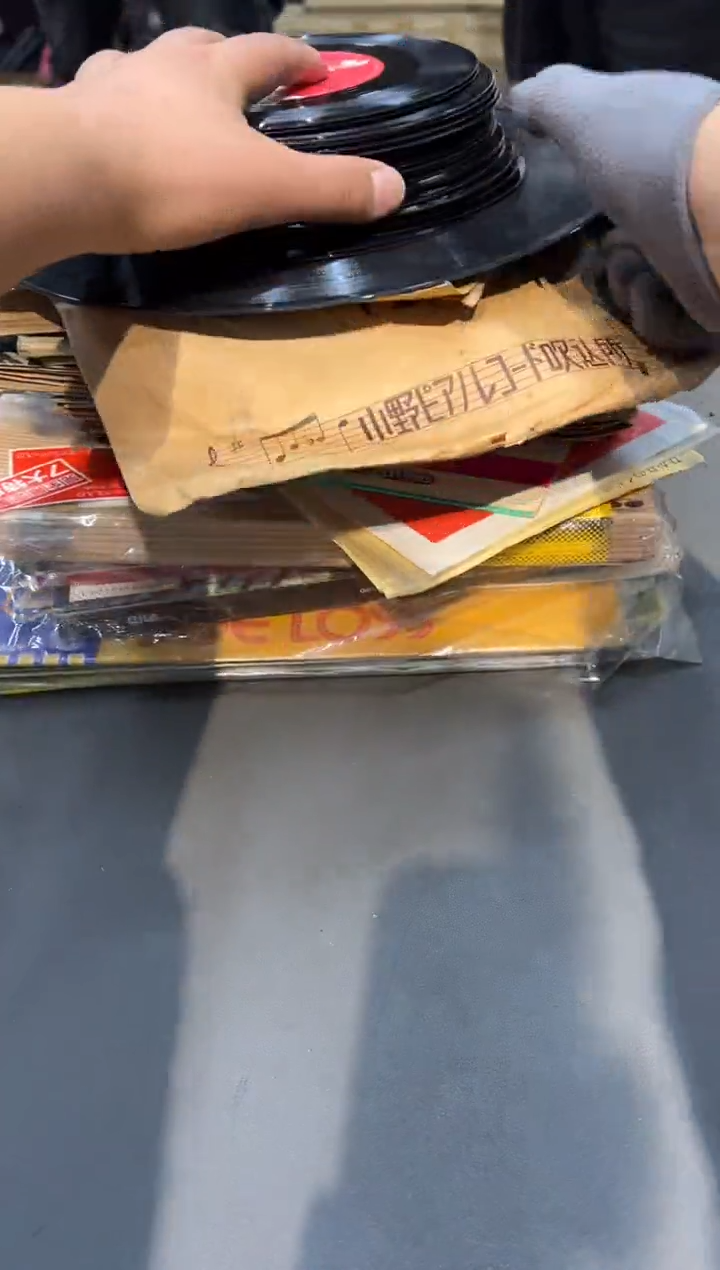 塑料K***、工艺品小四孤品收藏