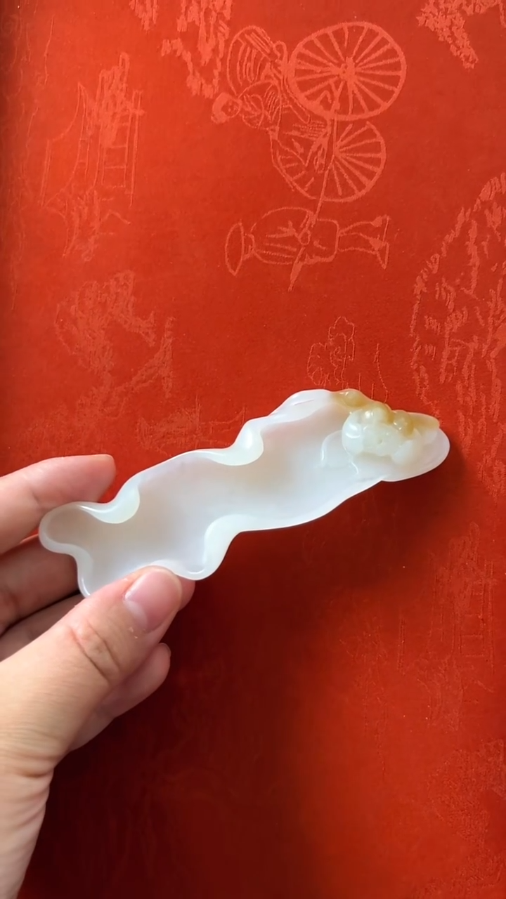 未镶嵌和田玉挂件俄料糖白荷花香插