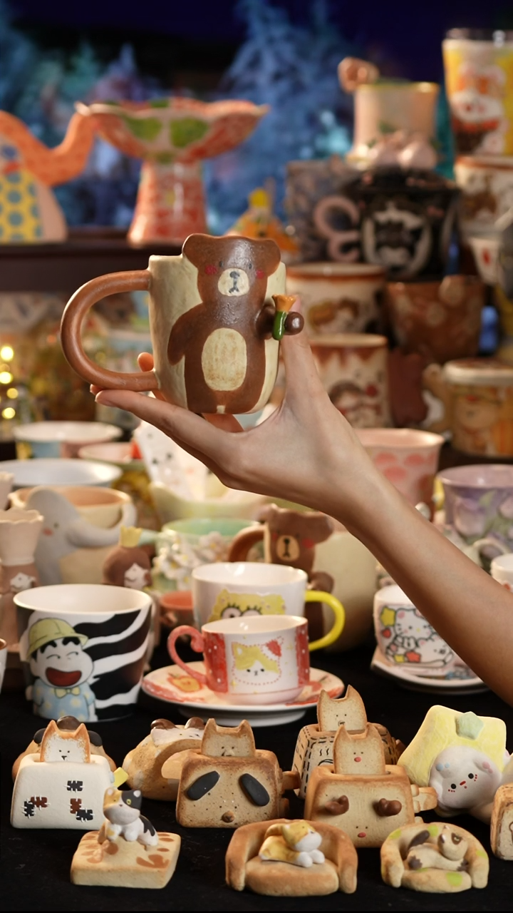 摆件陶景德镇釉下彩手绘设计师款陶瓷