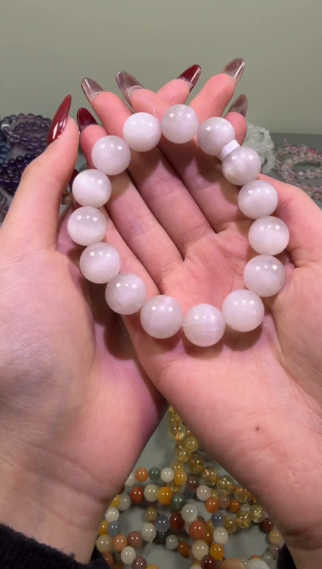 水晶摆件未镶嵌白兔毛手串