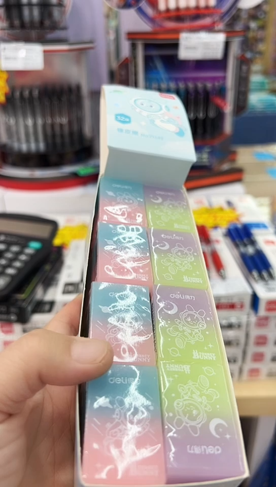 TF得力71143学生橡皮擦兔比探月(32粒/盒) 1盒