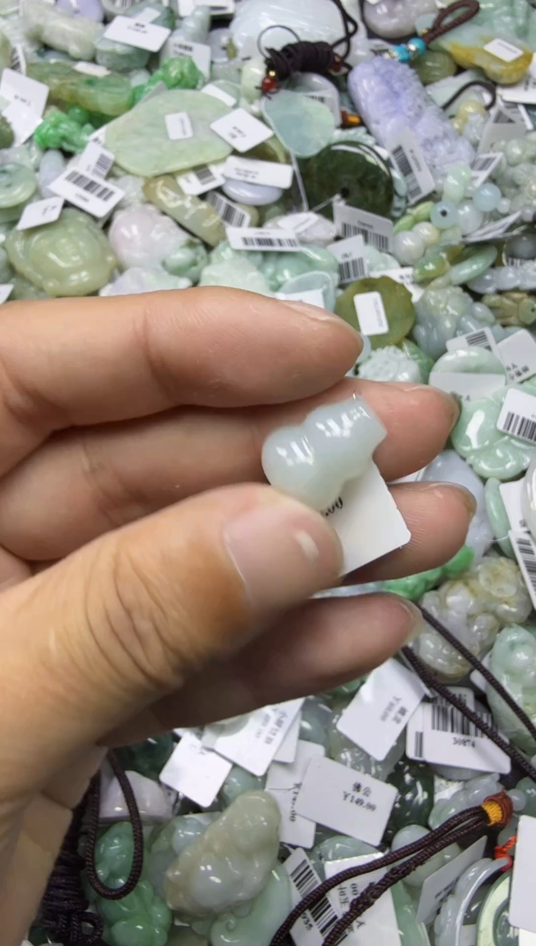 【闪购商品】翡翠颈饰未镶嵌00018191