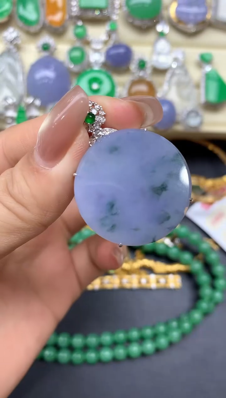 颈饰18K金镶嵌翡翠366-中国好珍宝