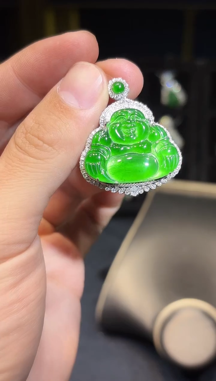 吊坠(不含链)18K金镶嵌翡翠多样性发货发其一