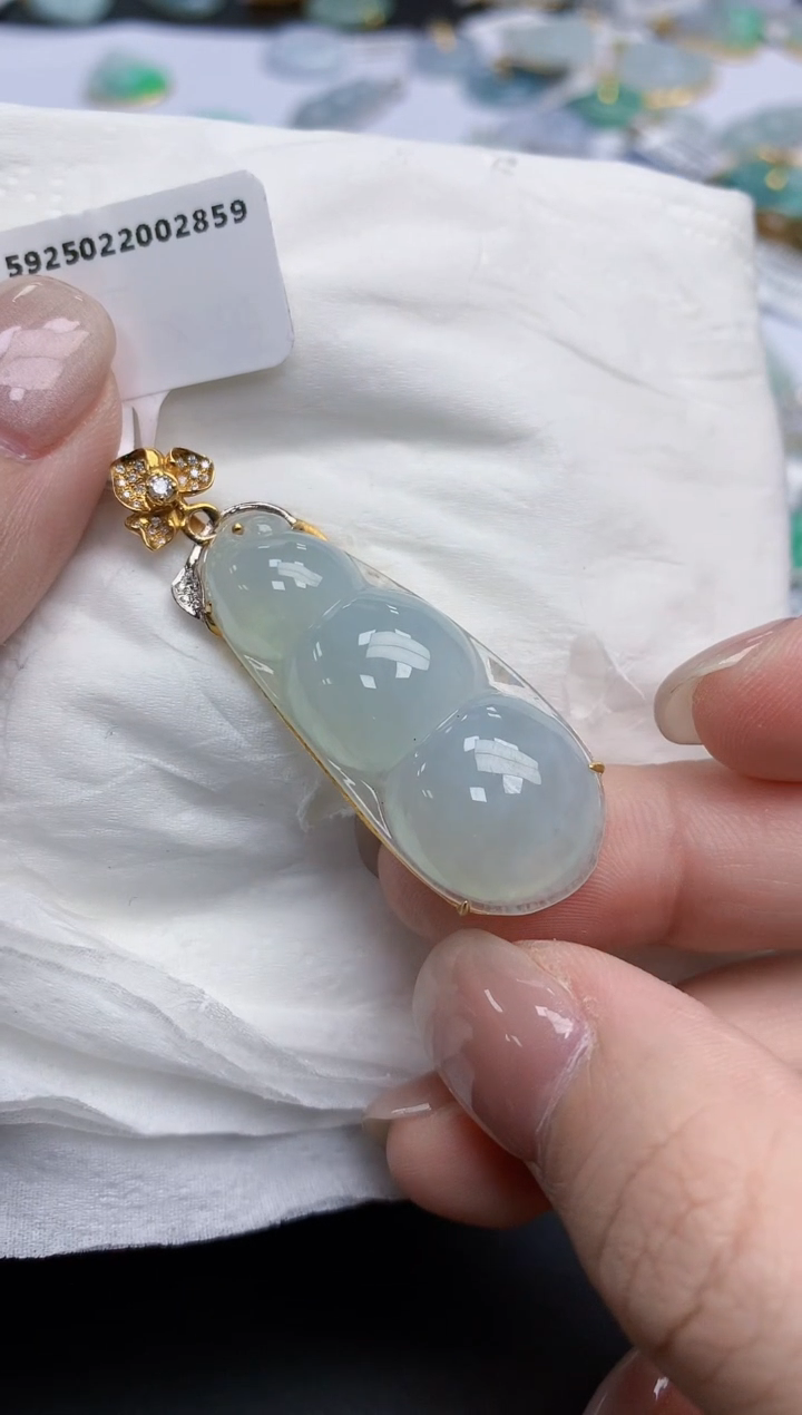 【闪购商品】翡翠颈饰18K金镶嵌天然缅甸翡翠A货