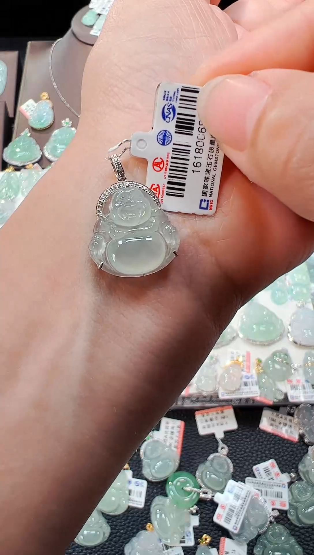 【闪购商品】翡翠吊坠(不含链)18K金镶嵌佛公吊坠682