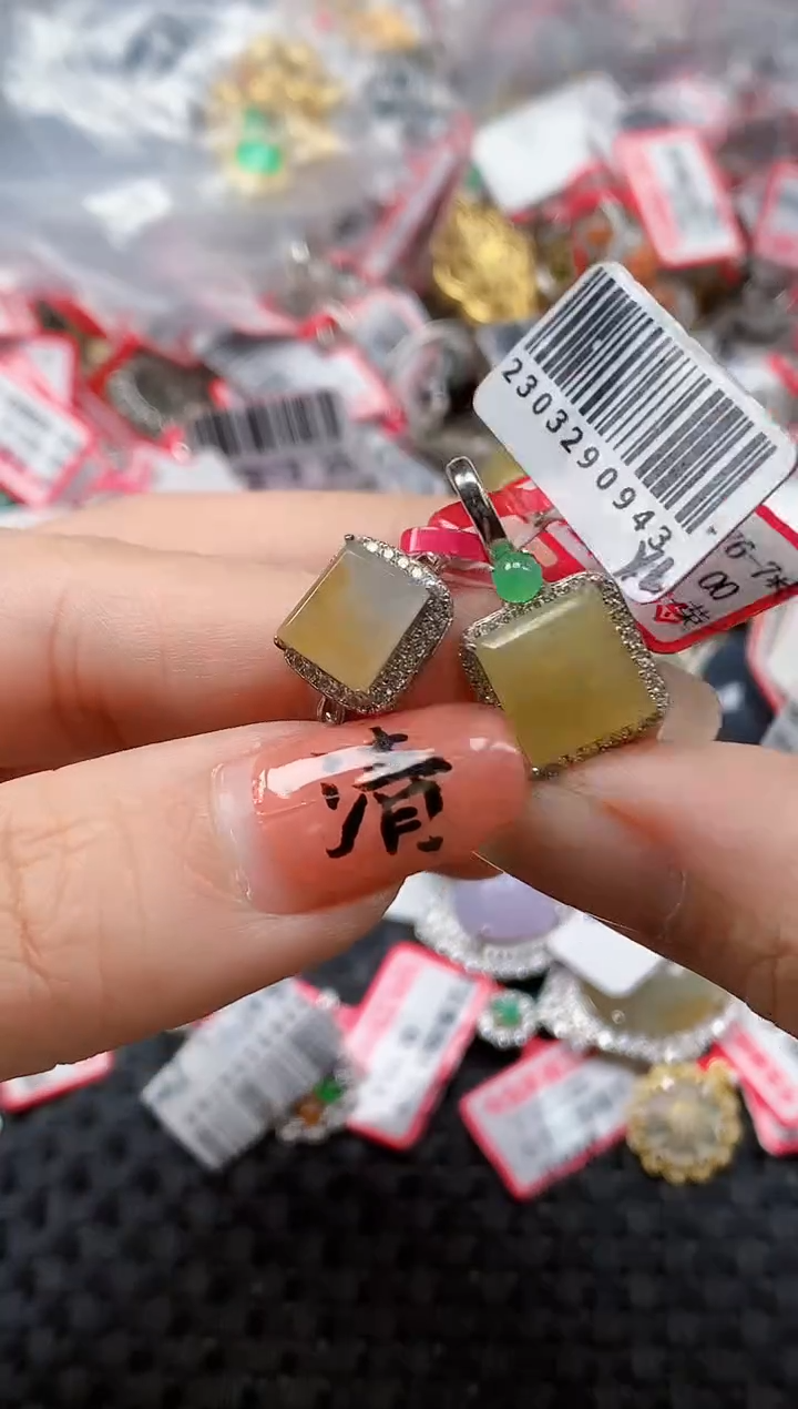 银S925镶嵌戒指翡翠天然A货缅甸翡翠