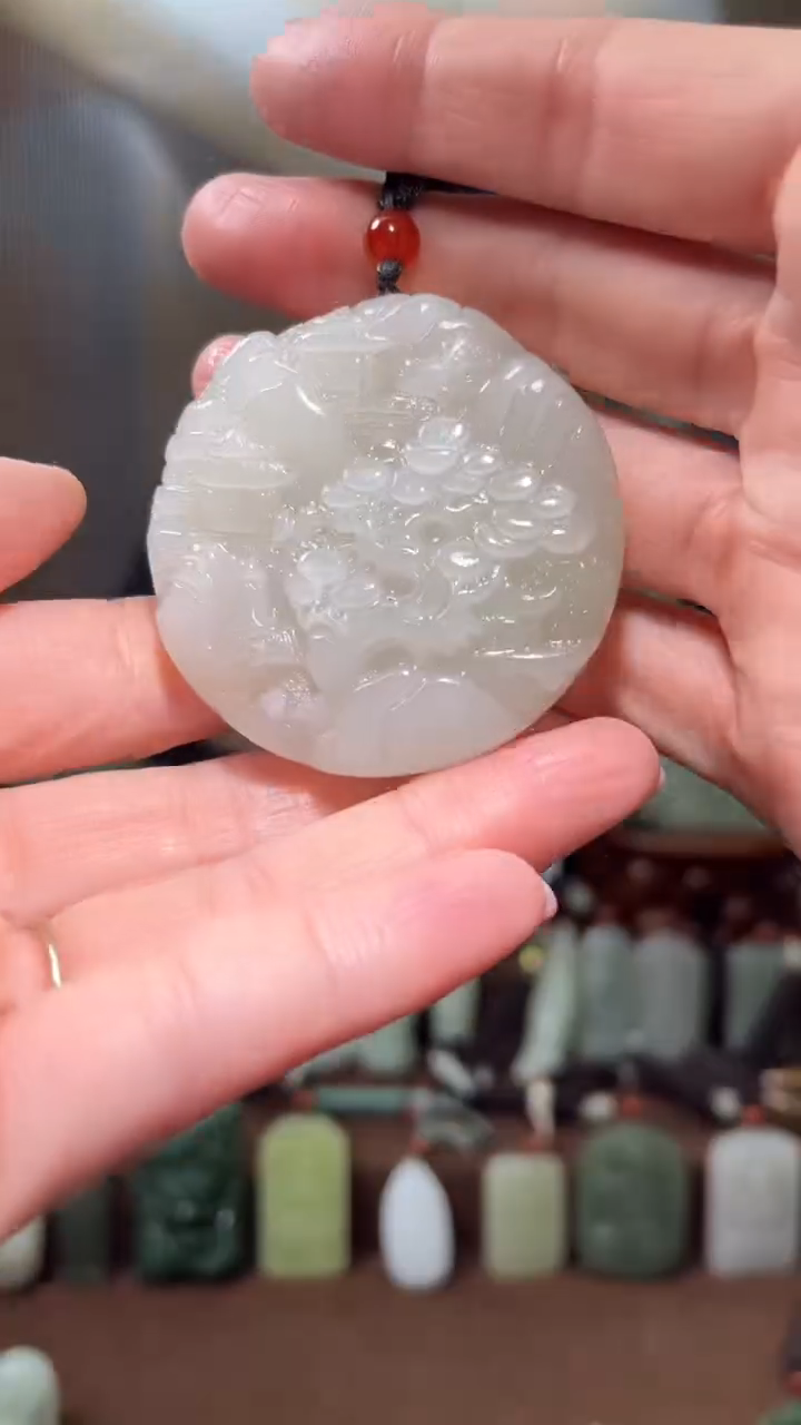 颈饰未镶嵌和田玉`