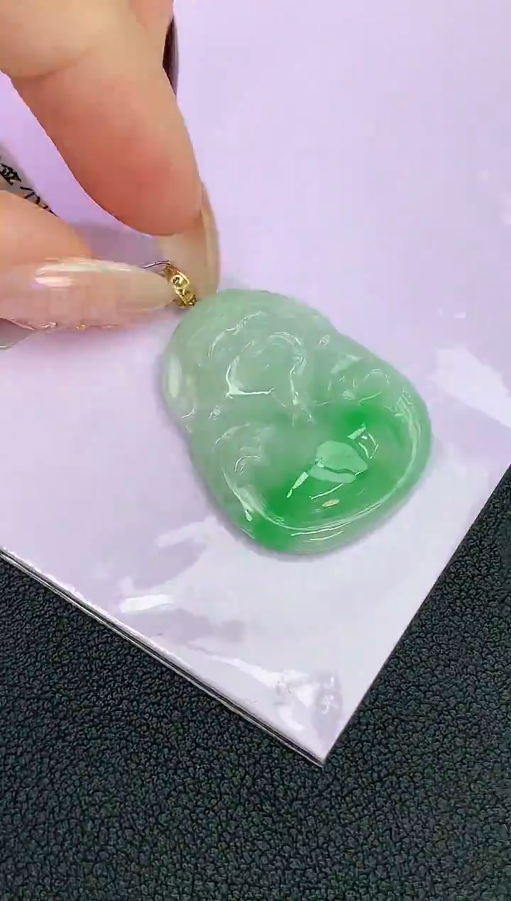 颈饰18K金镶嵌翡翠赠礼盒证书 麦麦