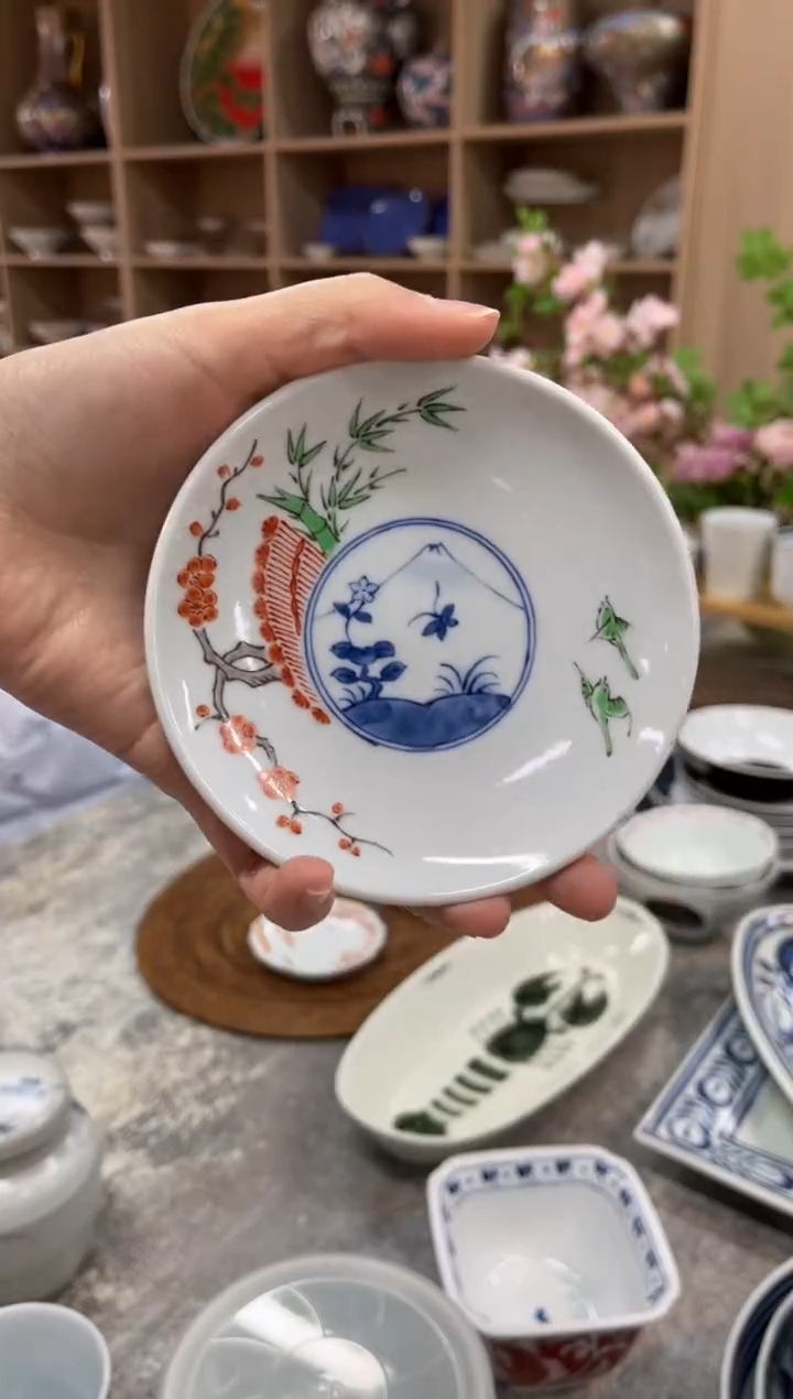 【闪购商品】瓷片F-07 染錦梅にうぐいす富士山図 丸皿