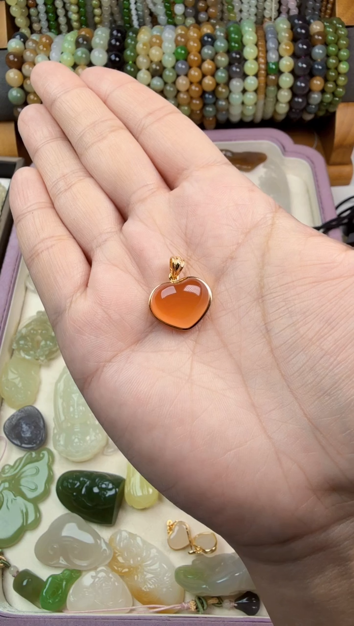 颈饰银S925镶嵌南红玛瑙福**大爱心吊坠