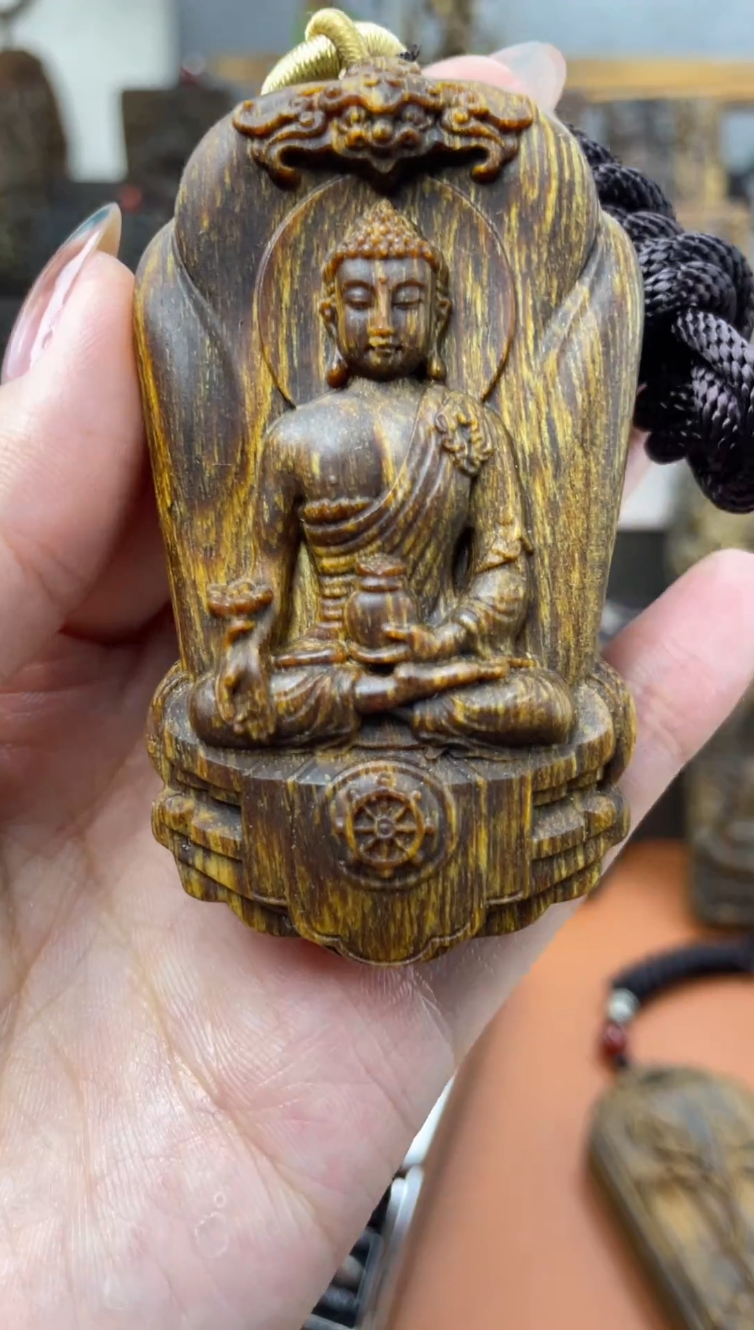 木木雕款芽庄 药师佛7cm送养香瓶 