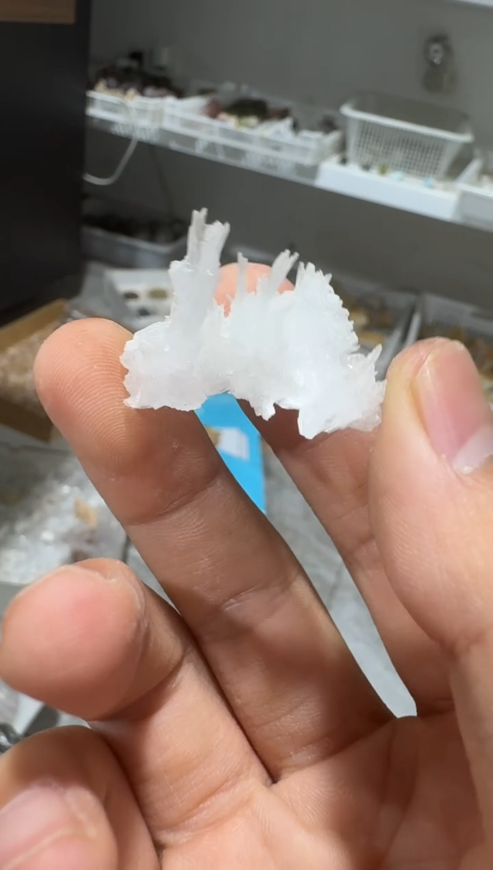 月下珠宝严选矿物