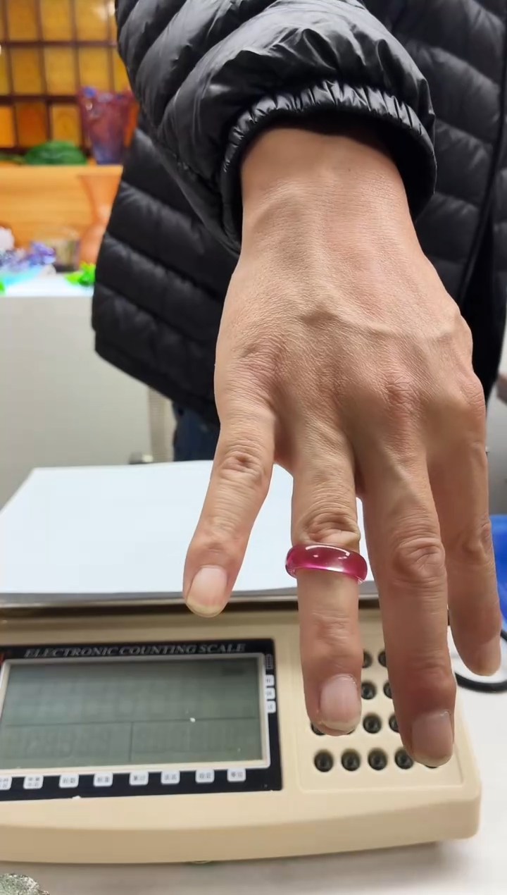 手工艺品琉璃红色戒指