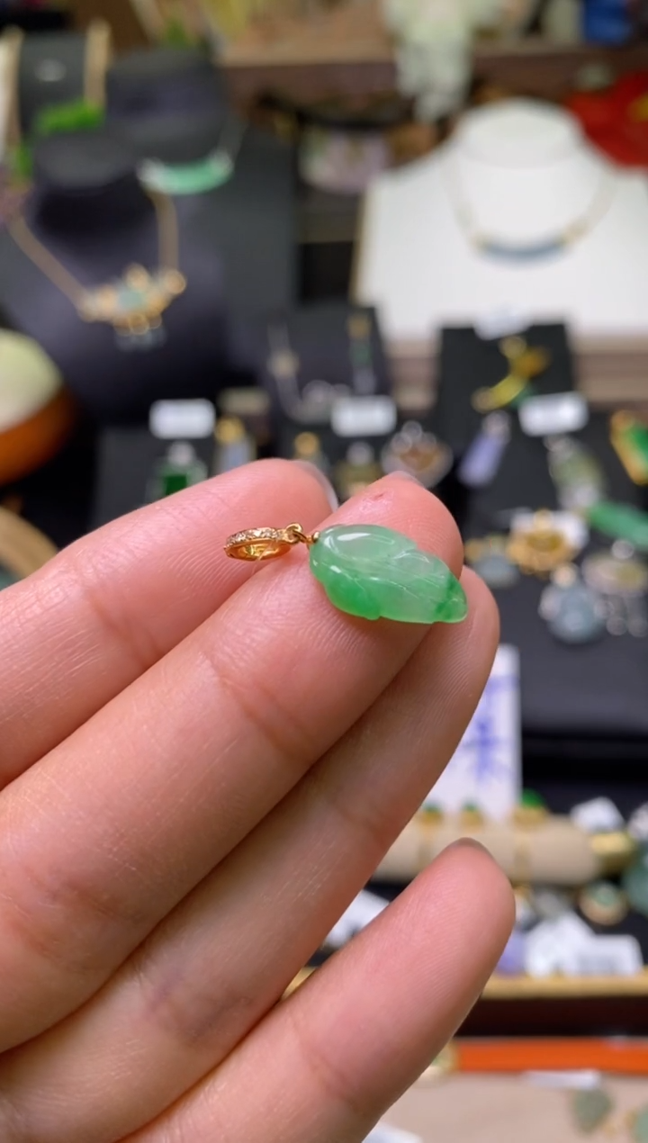 【闪购商品】翡翠颈饰18K金镶嵌净货18076