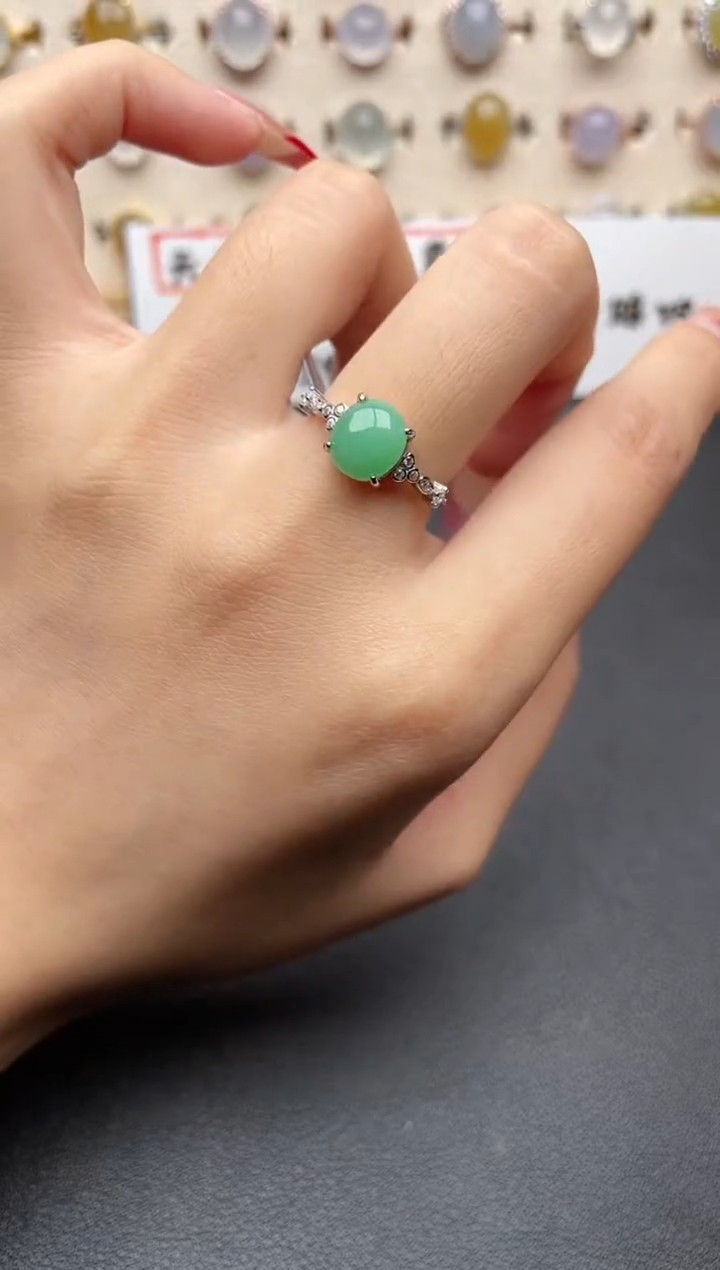 【闪购商品】翡翠戒指银S925镶嵌一物一证一礼盒