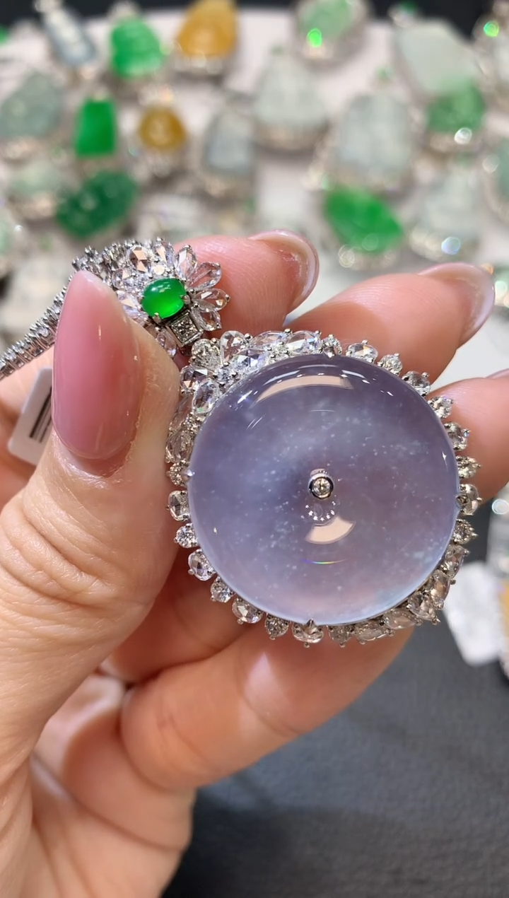 【闪购商品】翡翠吊坠(不含链)18K金镶嵌D31