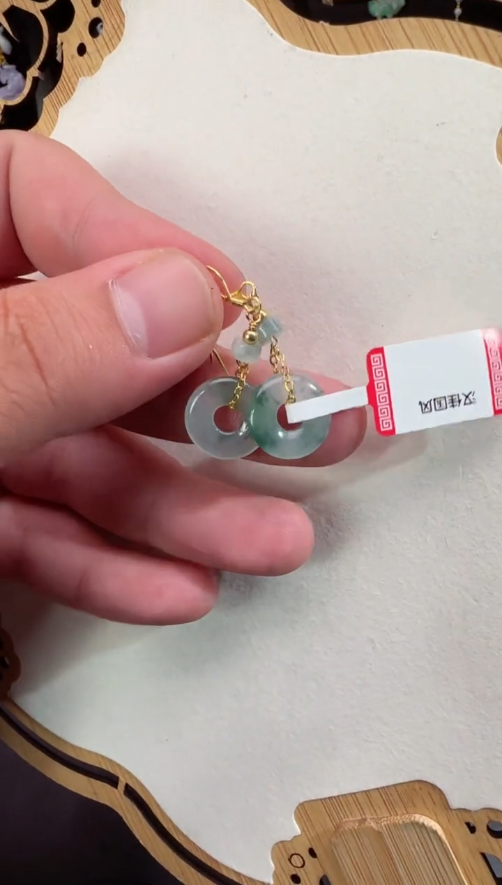 【闪购商品】翡翠颈饰未镶嵌牌子