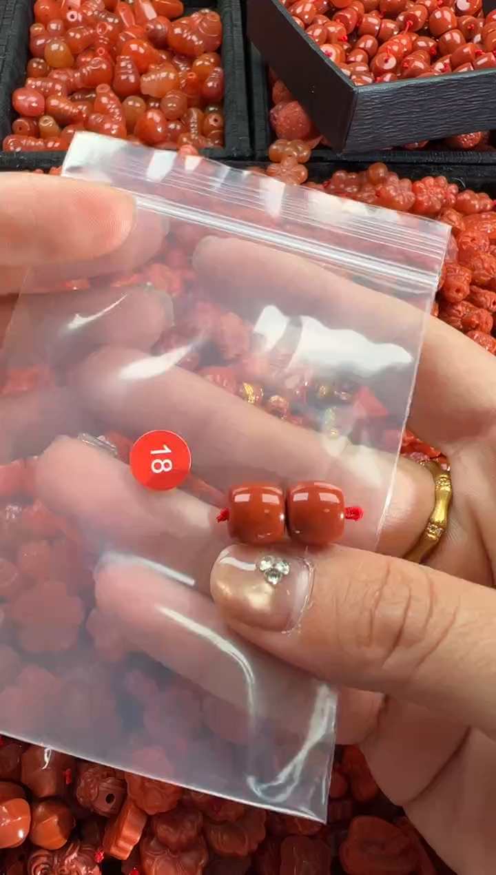 【闪购商品】南红玛瑙颈饰未镶嵌2