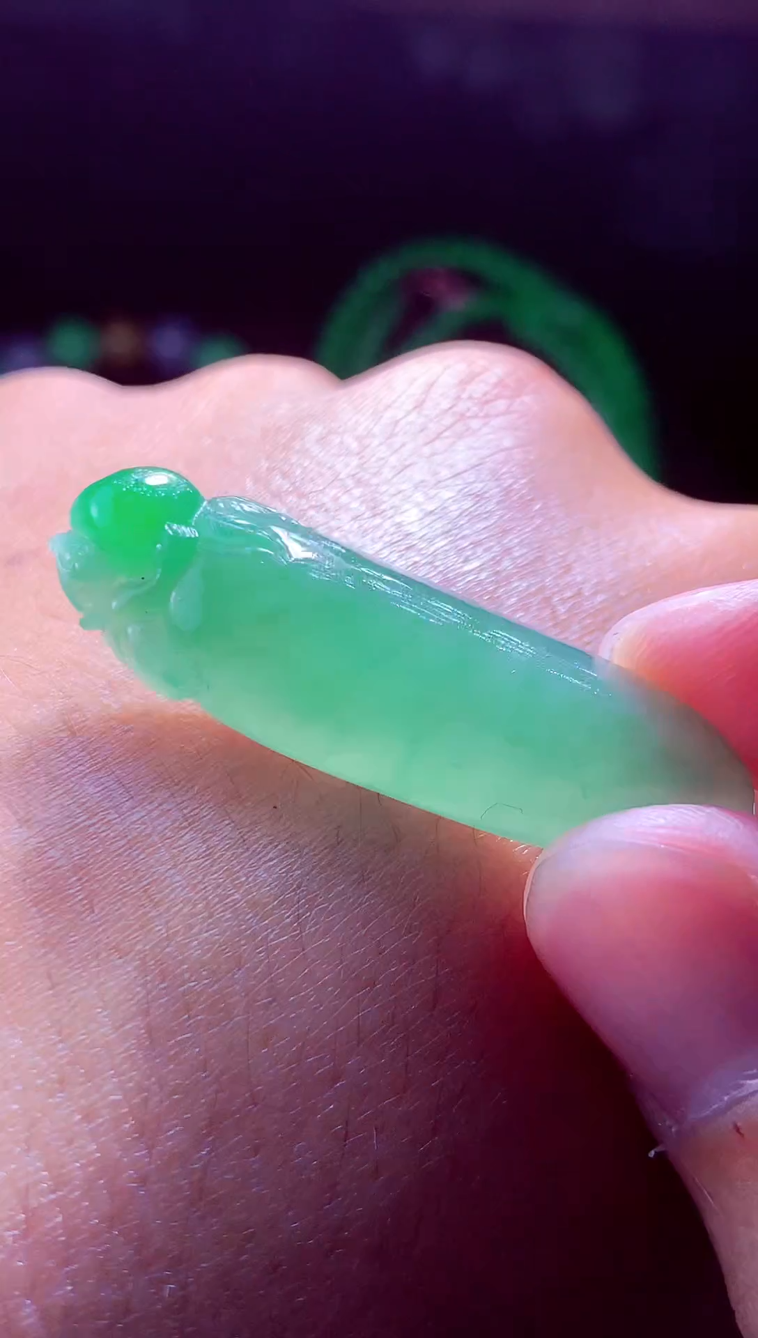 未镶嵌定制翡翠p****?翡翠毛货定制