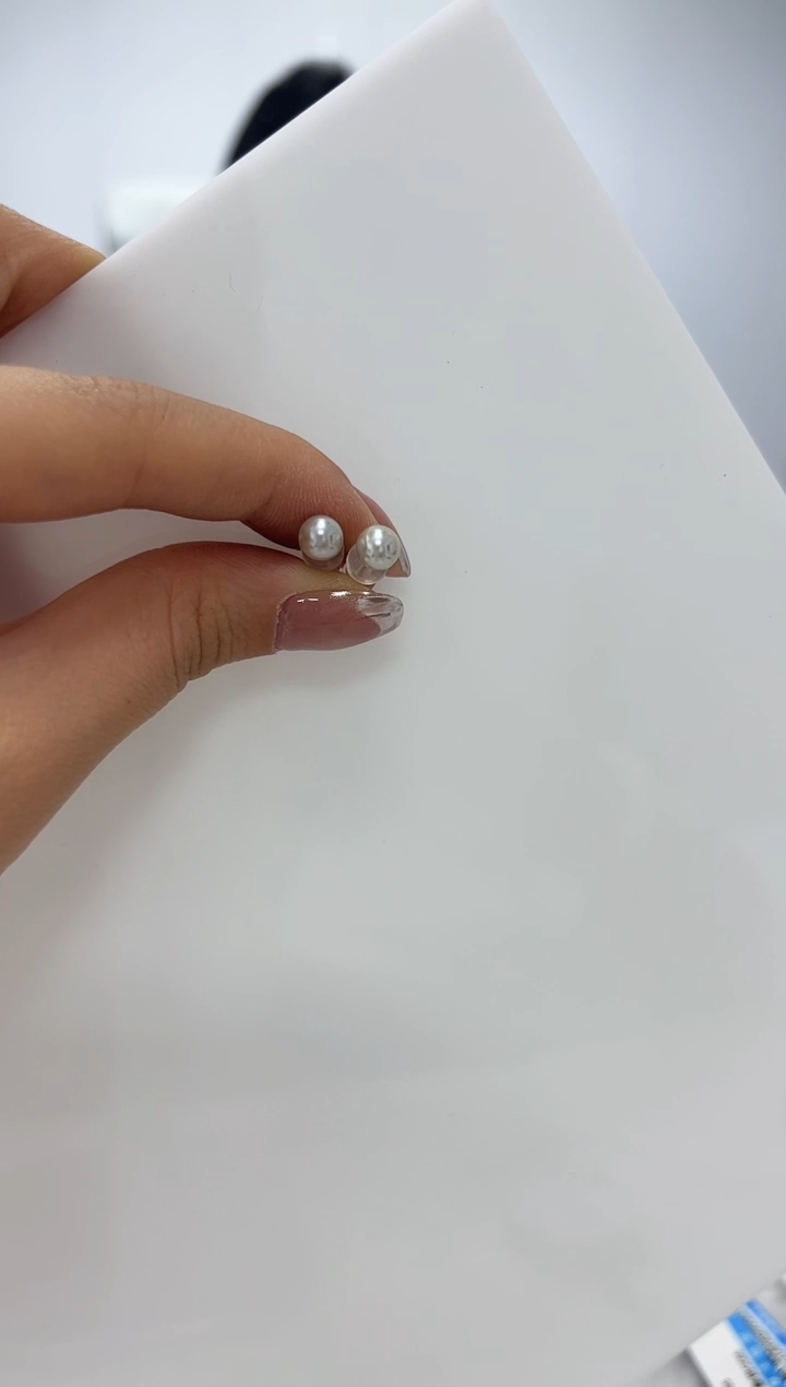 【闪购商品】海水珍珠DA18K金镶嵌耳钉 C1305