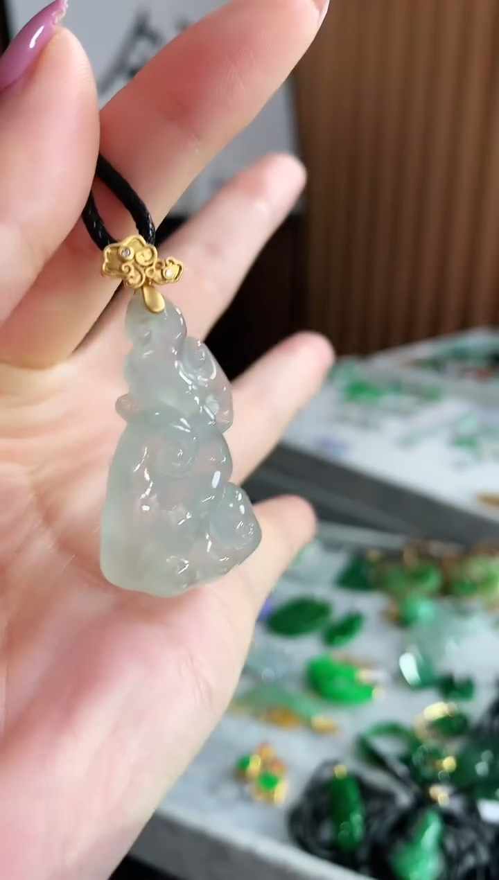 【闪购商品】翡翠吊坠(不含链)18K金镶嵌吊坠