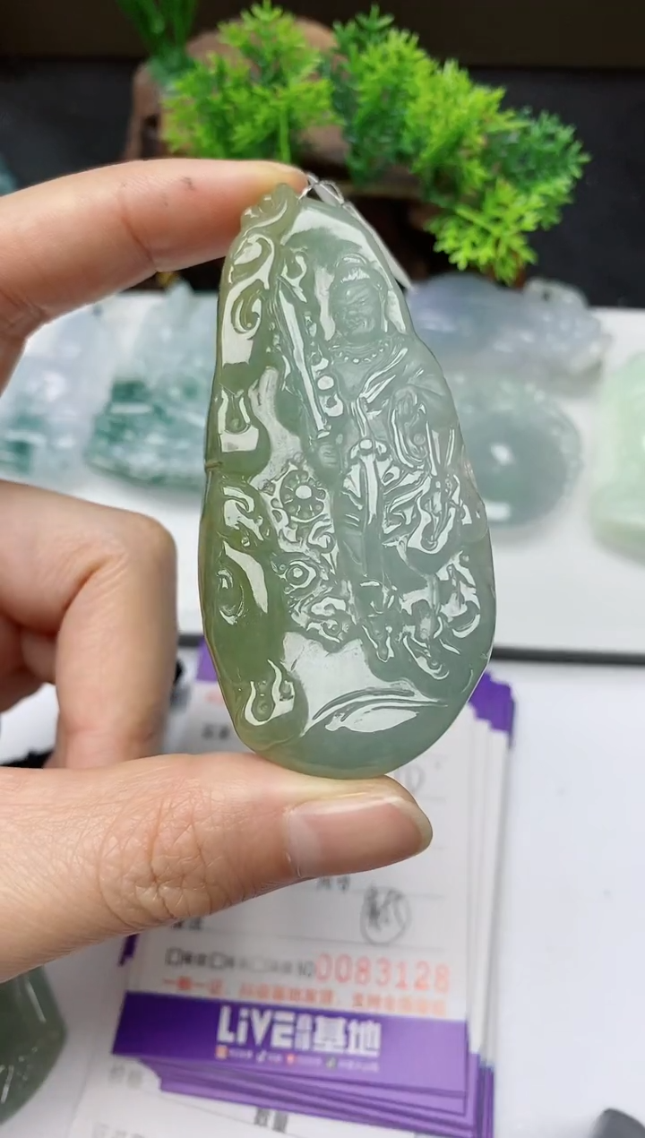 【闪购商品】翡翠颈饰未镶嵌         