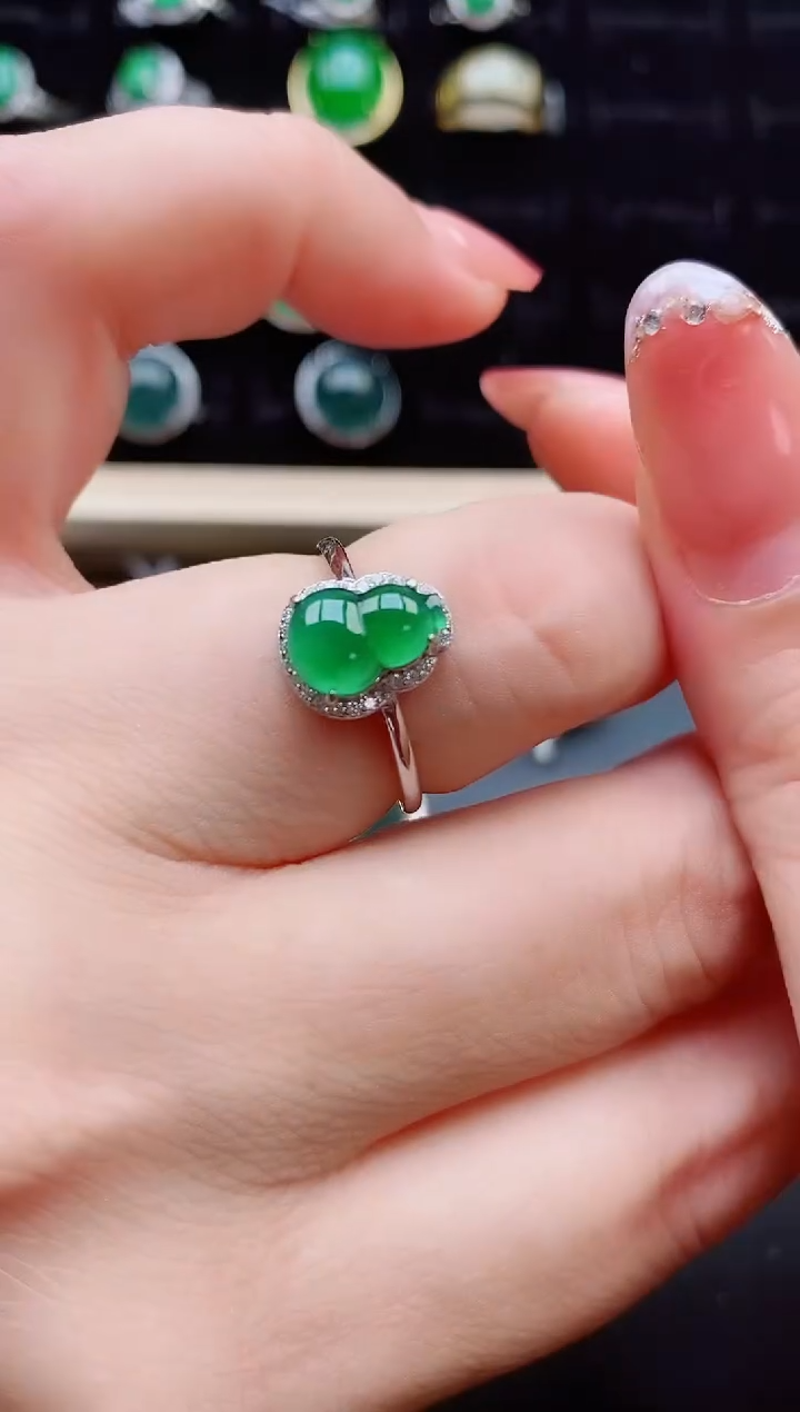 【闪购商品】翡翠戒指银S925镶嵌12112